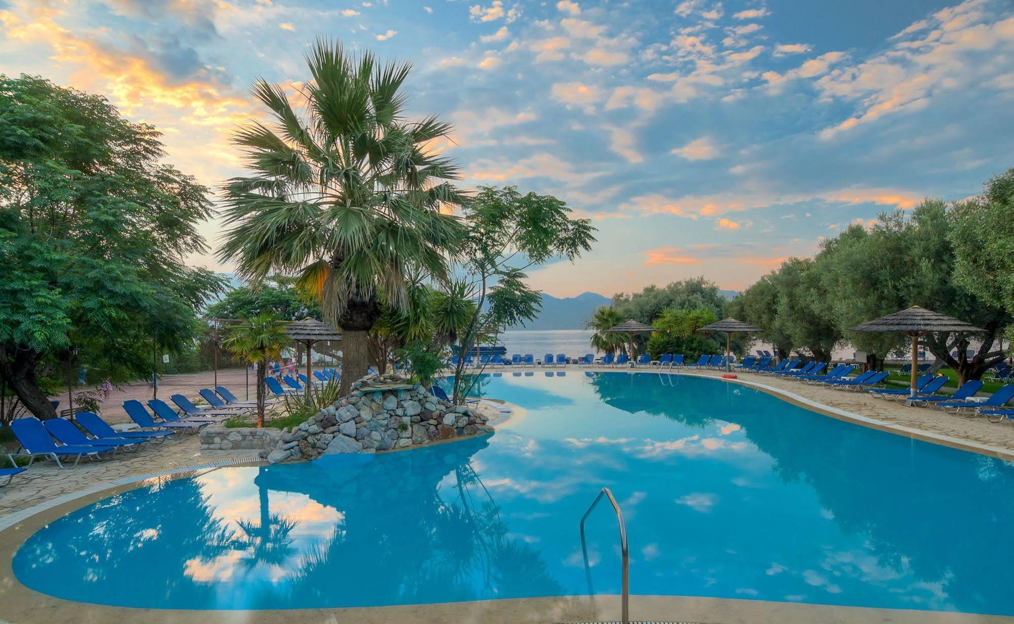 Florida Blue Bay Resort & Spa Psathopyrgos Bagian luar foto